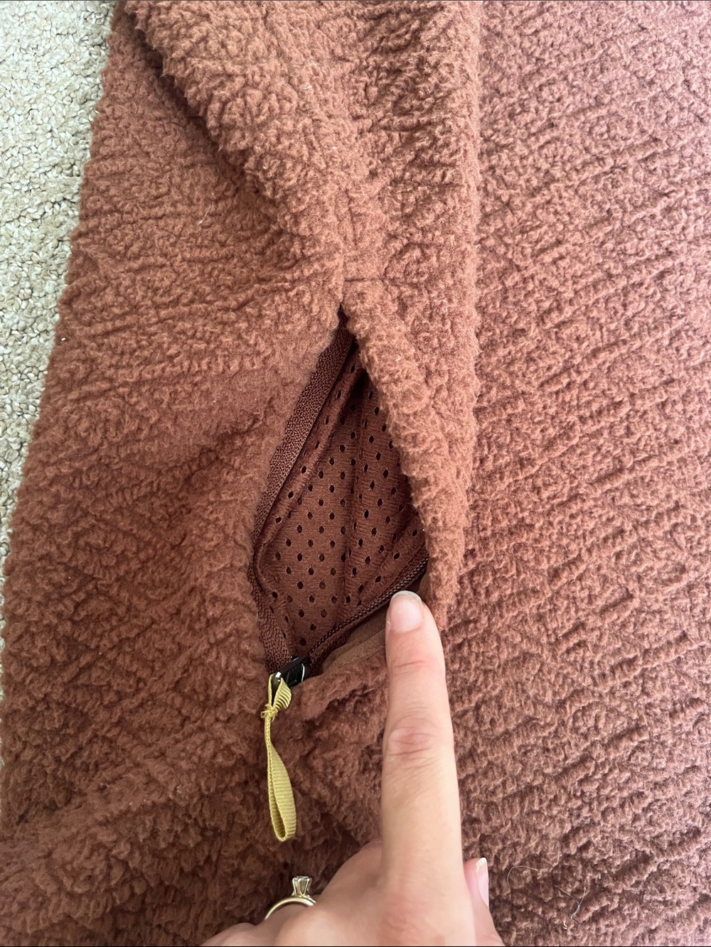 Patagonia Women's Rust Quilted Hooded Pullover - Picture 2 of 4